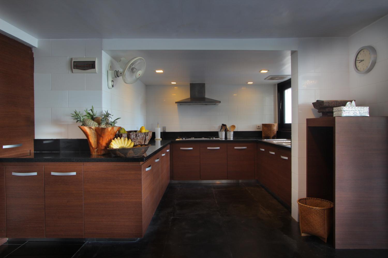 Temple Hill Residence Villa จิมบาราน ภายนอก รูปภาพ